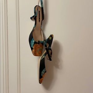 Zara ankle strap flowered low heels size 36